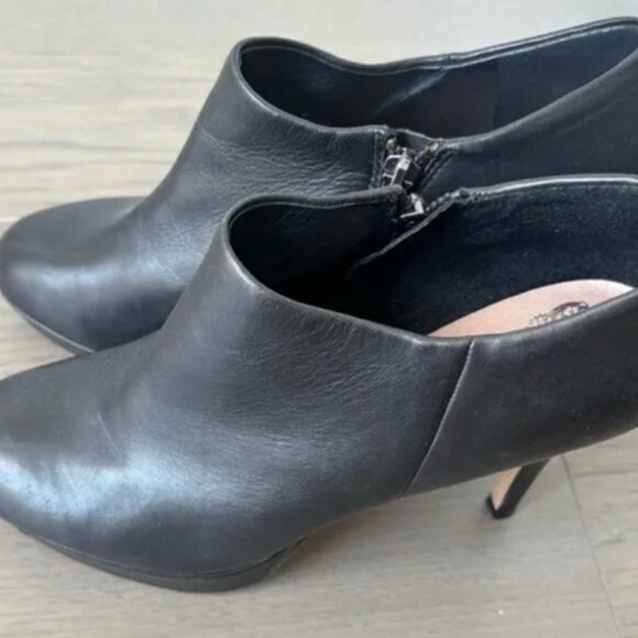 Vince Camuto Elvin Ankle Booties - Size 7.5 - Picture 2 of 4